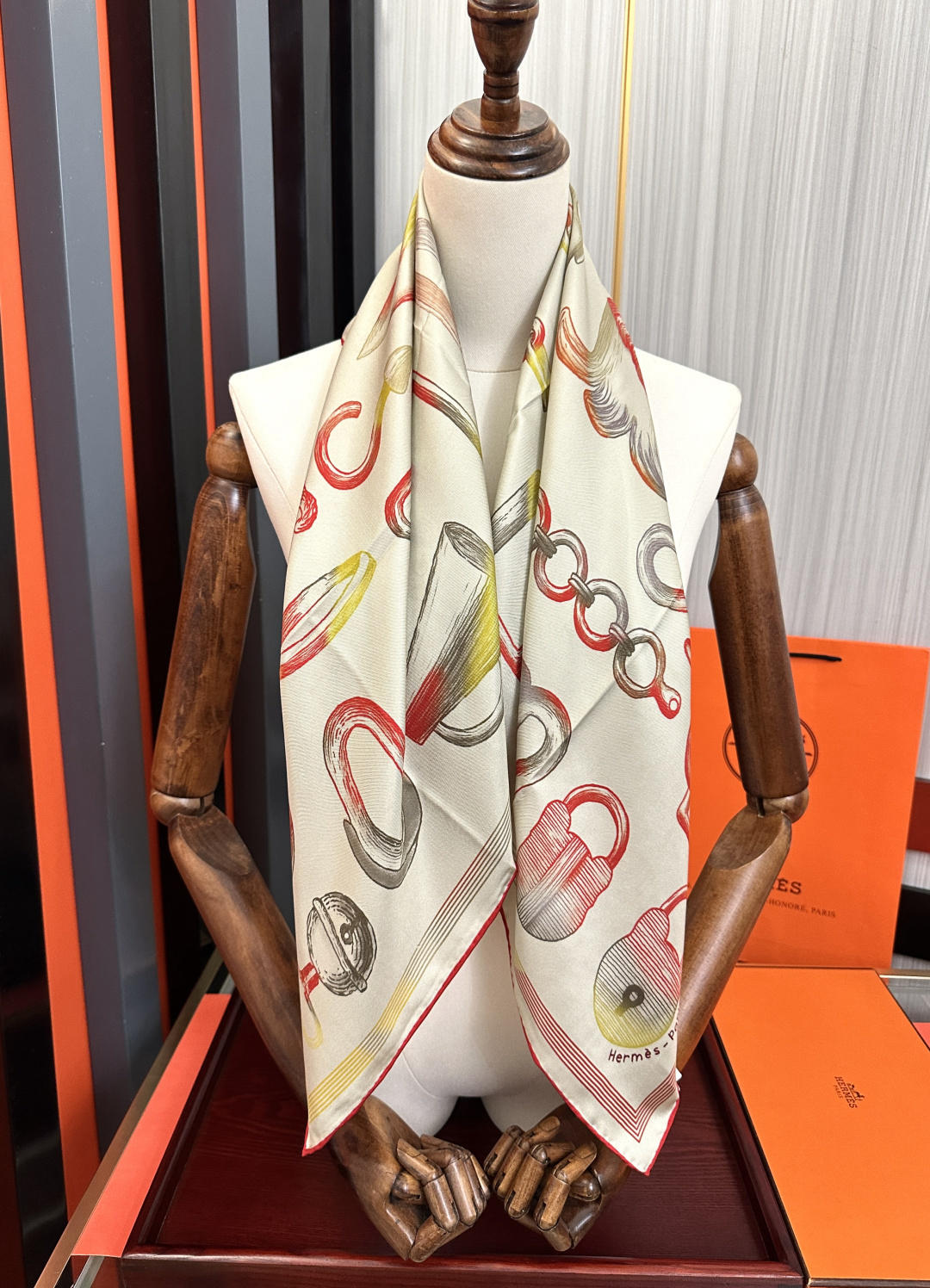 [TOP] HERMES Scarf  90x90 cm - Beige - 711 Luxury