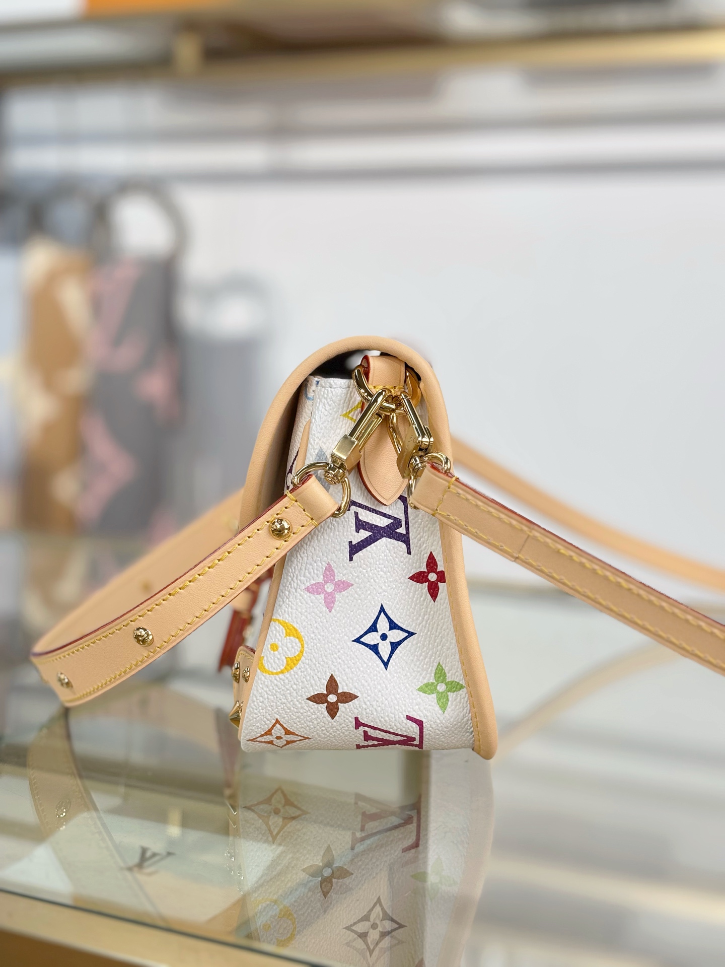 [TOP] Louis Vuitton LV x TM Diane Bag 24x15x9cm - White