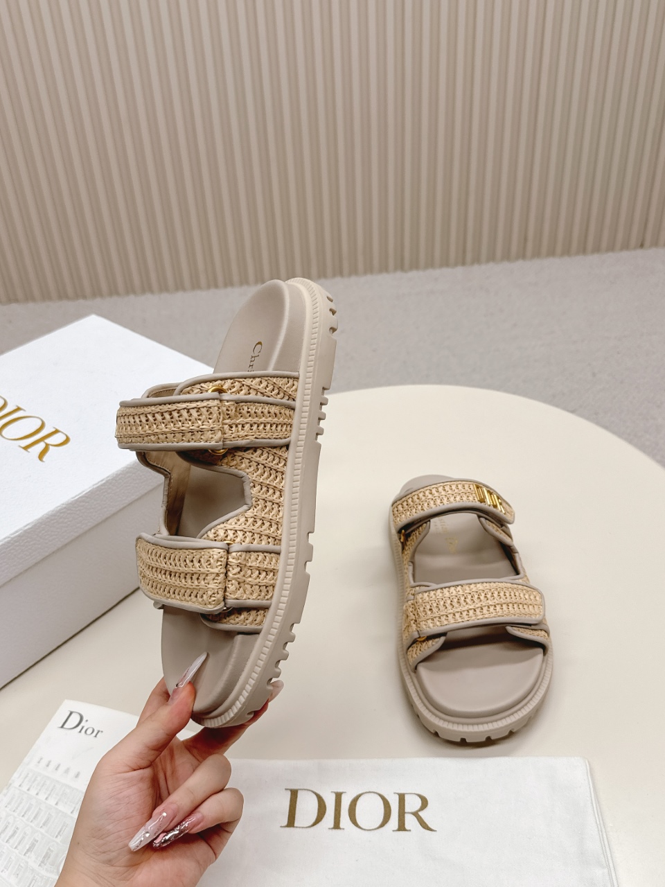 [TOP] Christian Dior Sandals - Beige