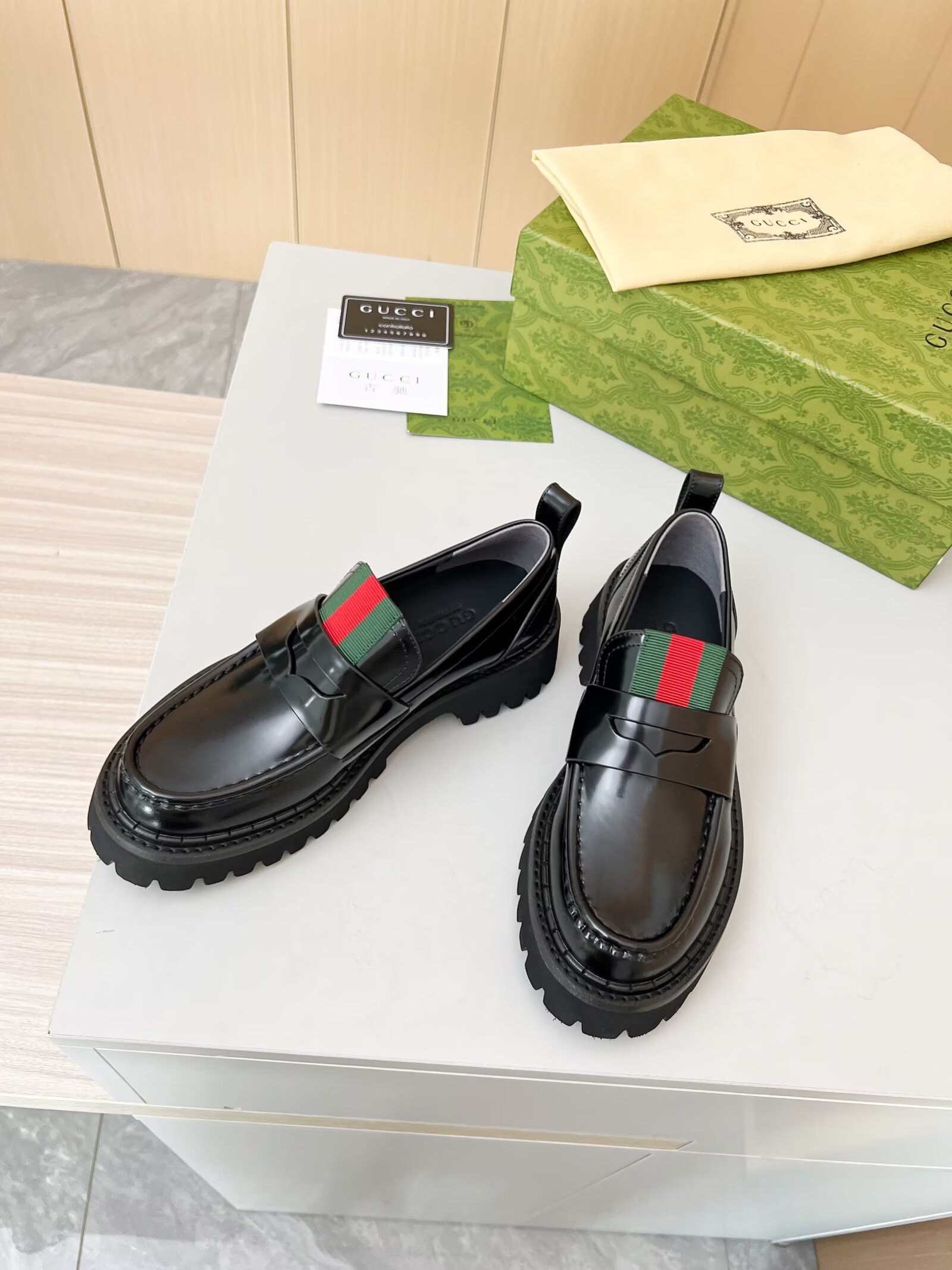 [TOP] GUCCI Loafers - Black - 711 Luxury
