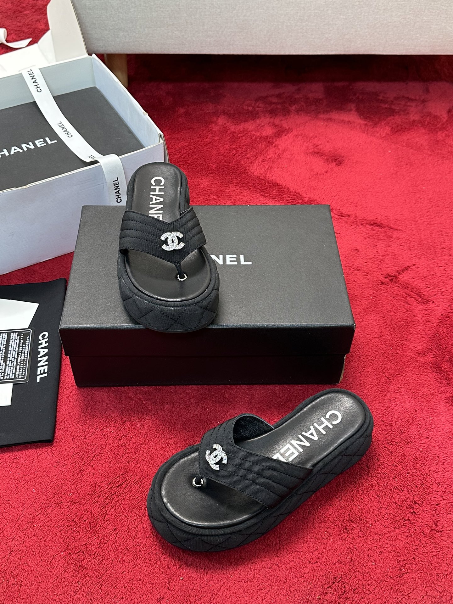 [TOP] CHANEL Sandals - Black