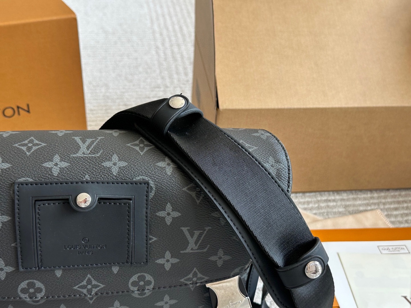 Louis Vuitton Canvas Messenger Bag with Leather Trim (Replica)