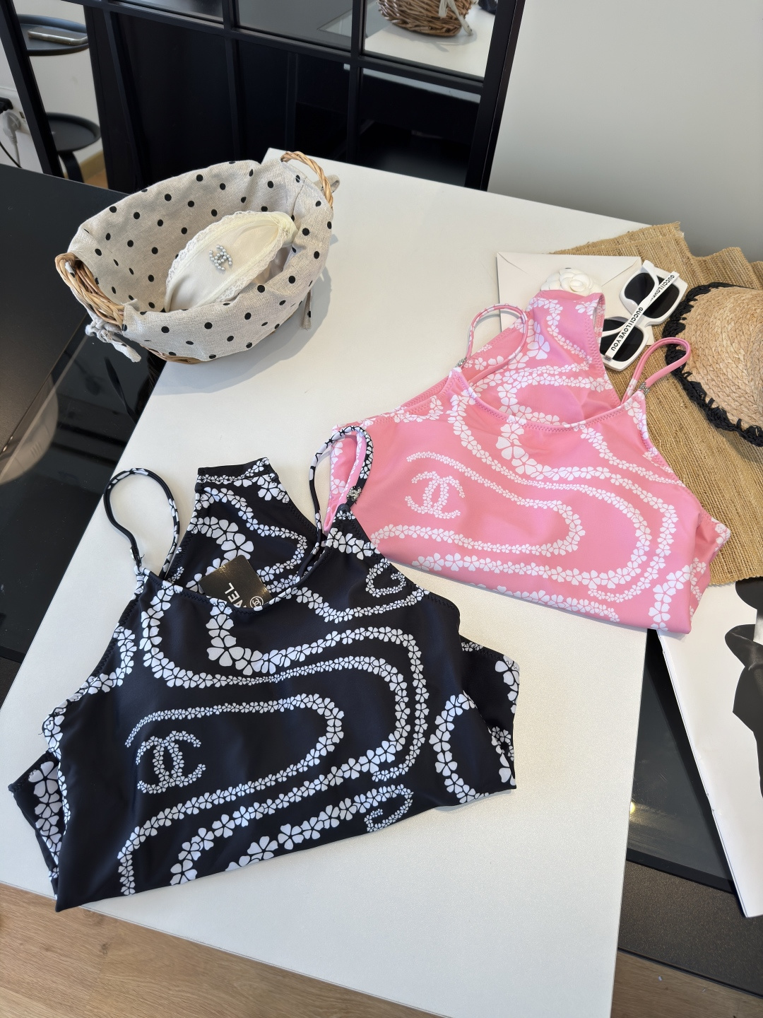 [TOP] CHANEL One-Piece Swimsuit - 2 Color