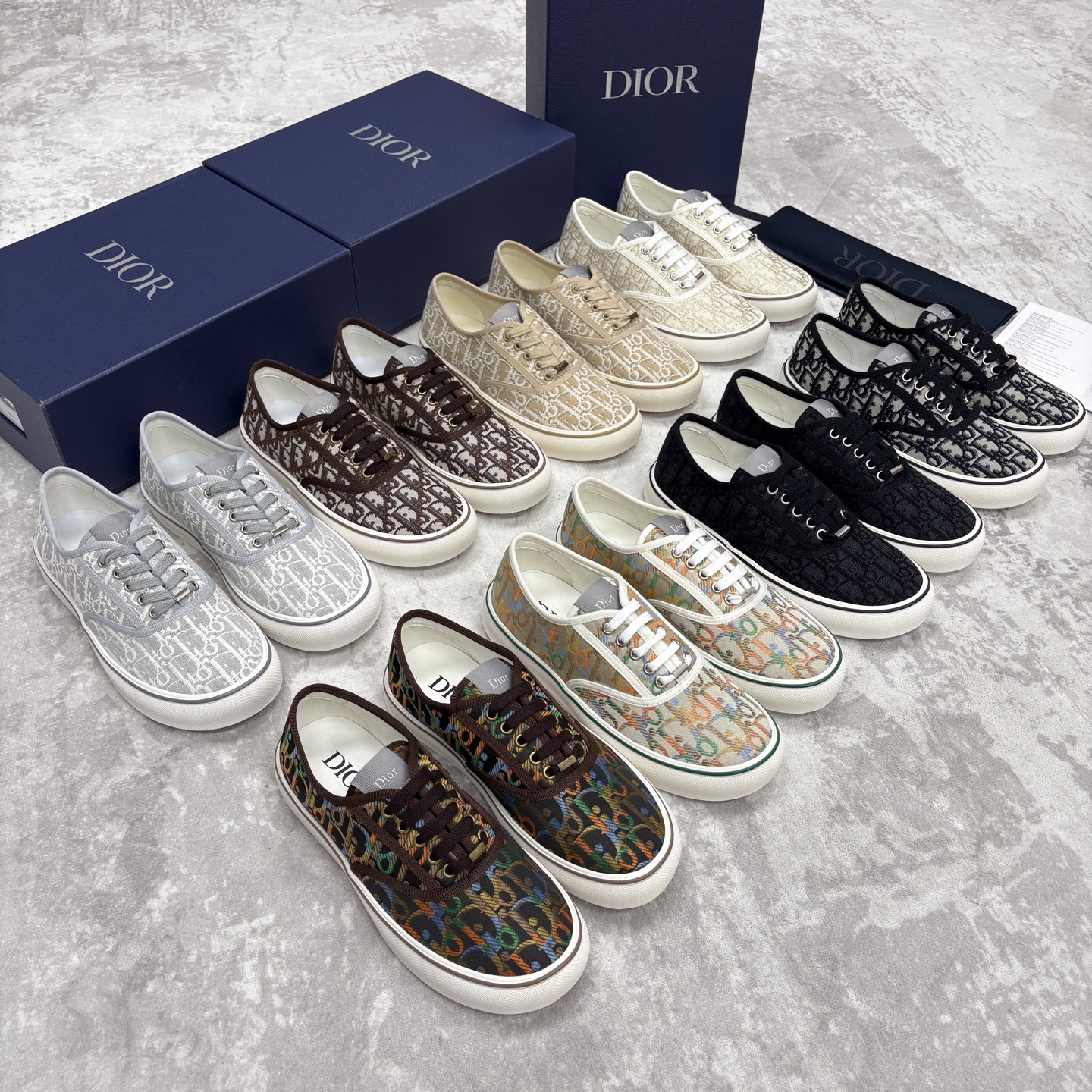 DIOR Dior Saltwind Sneaker Beige and Blue Dior Oblique Embroidered Cotton #389304