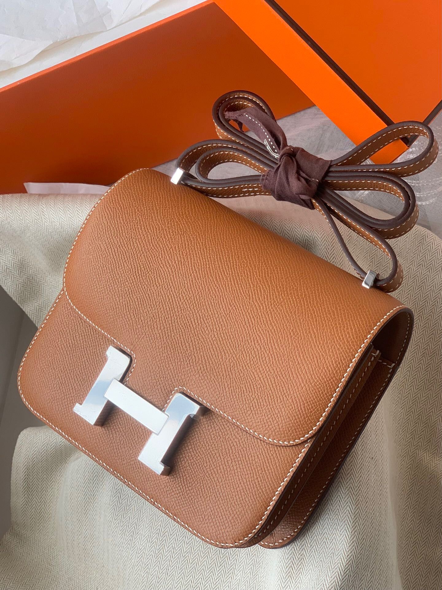 Hermes Constance Mini