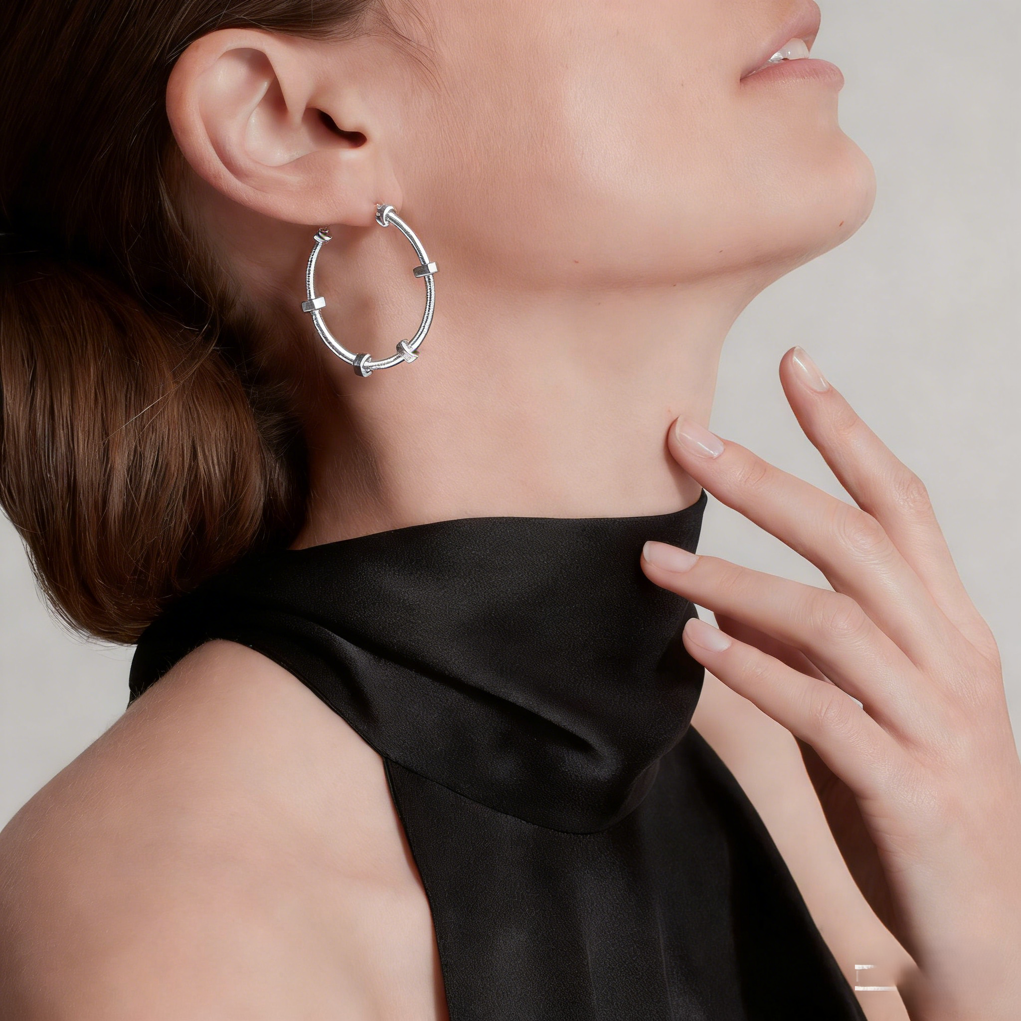 Carty Spiral Earrings, White Gold，Hexagonal Nut