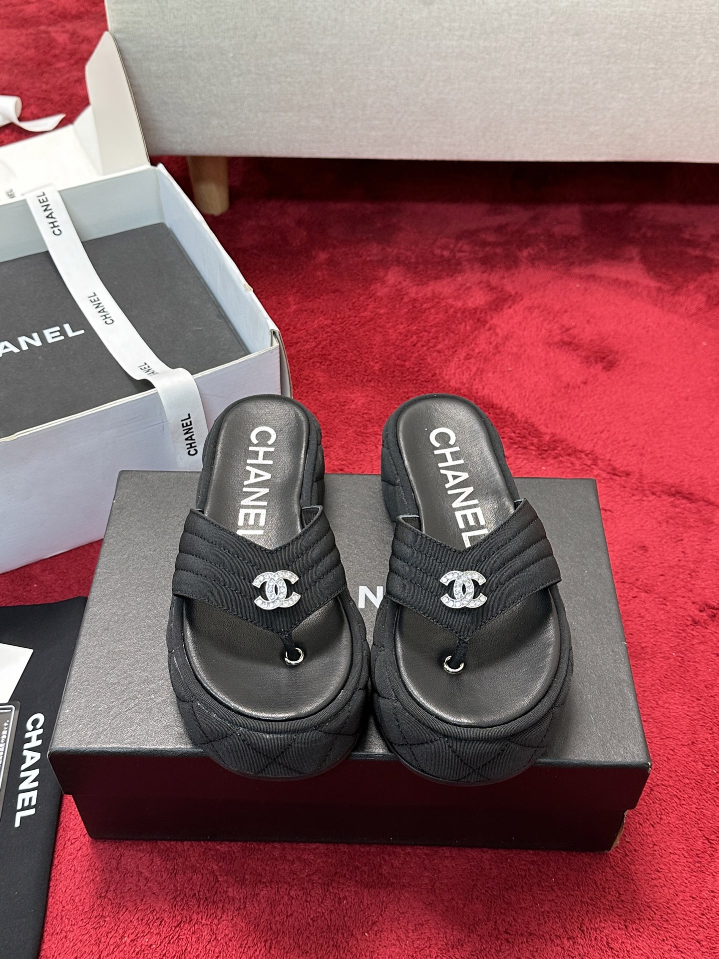 [TOP] CHANEL Sandals - Black