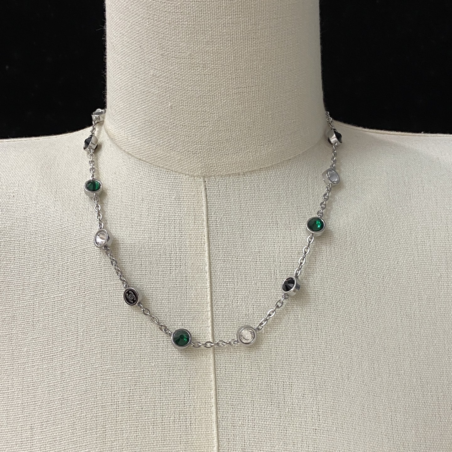 [TOP] CHANEL Necklace - Silver - 711 Luxury