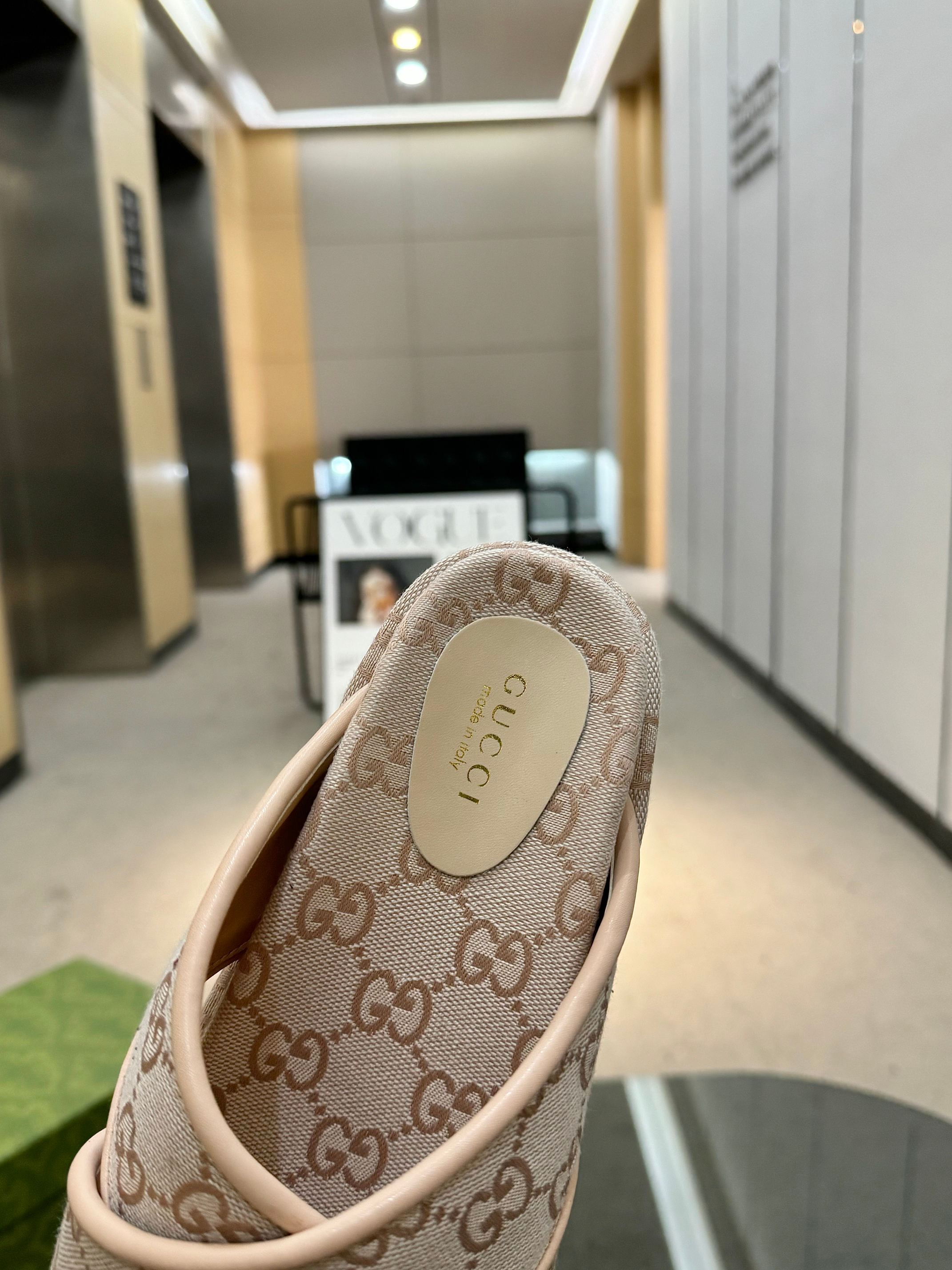 [TOP] GUCCI Platform Sandals  - Brown - 711 Luxury