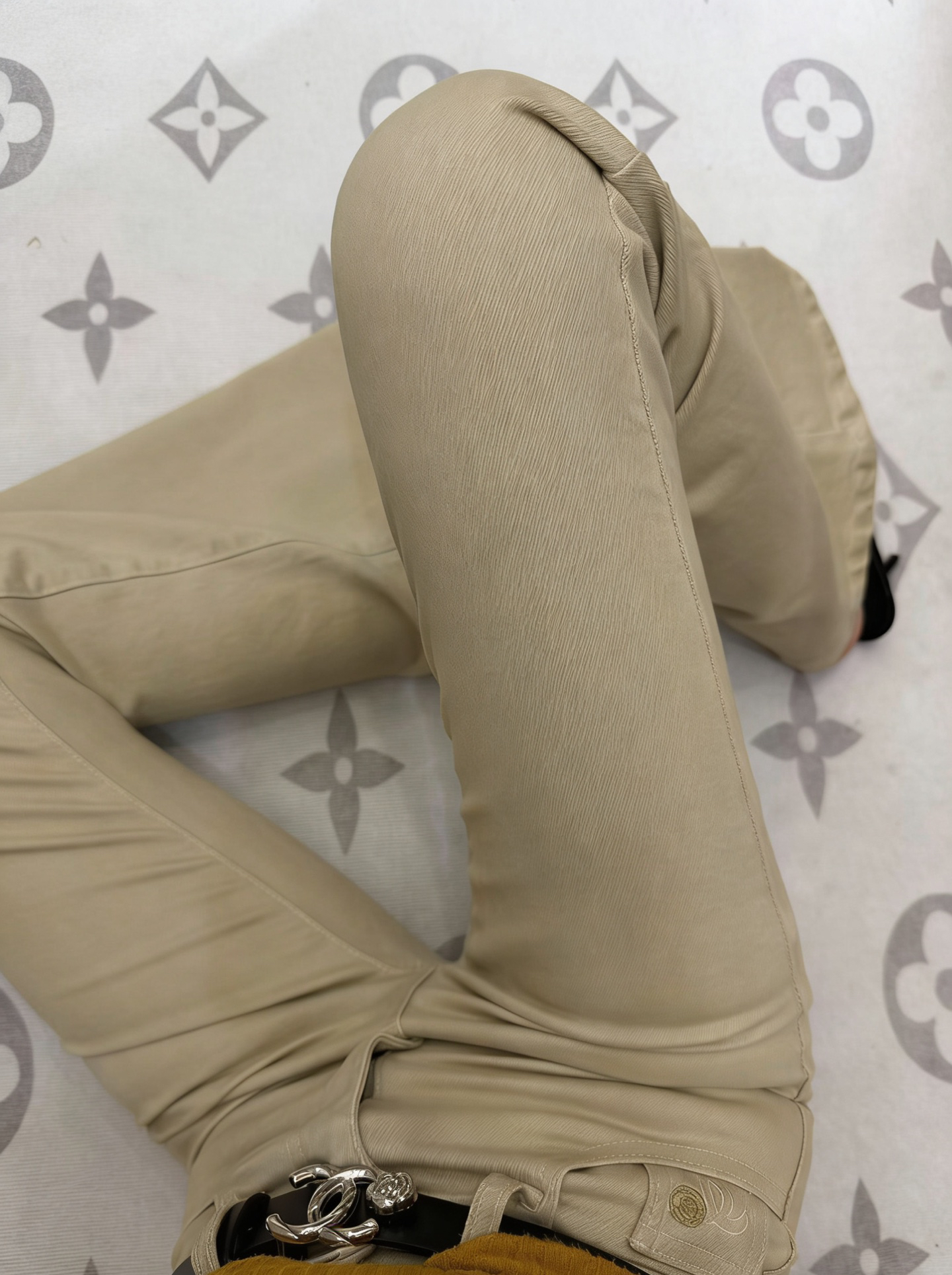 [TOP] CHANEL Pants - Khaki