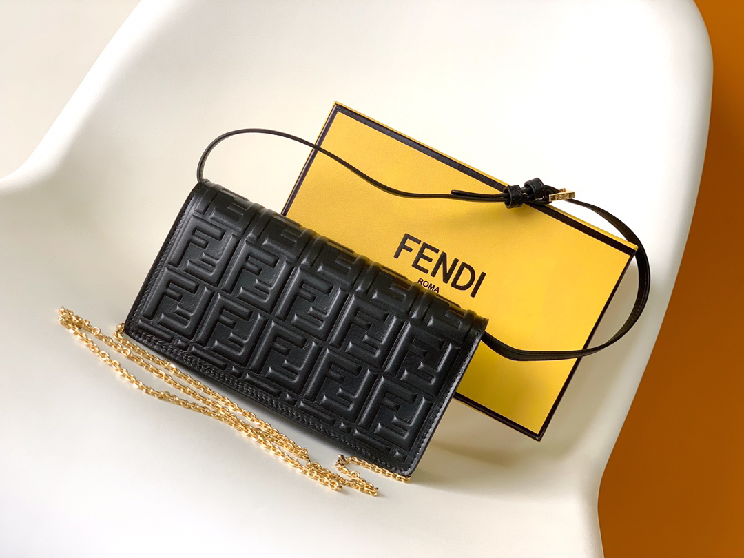 [TOP] FENDI Baguette Bag Lambskin 21-5-11.5cm - Black - 711 Luxury