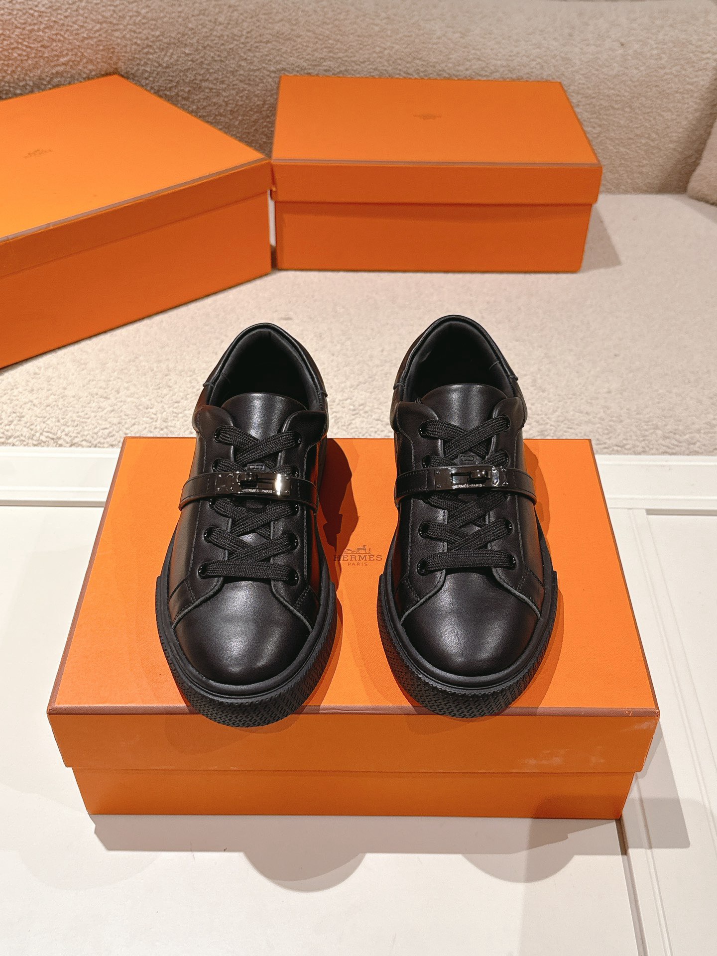 [TOP] HERMES Men's/Women's Casual Shoes - Black - 711 Luxury