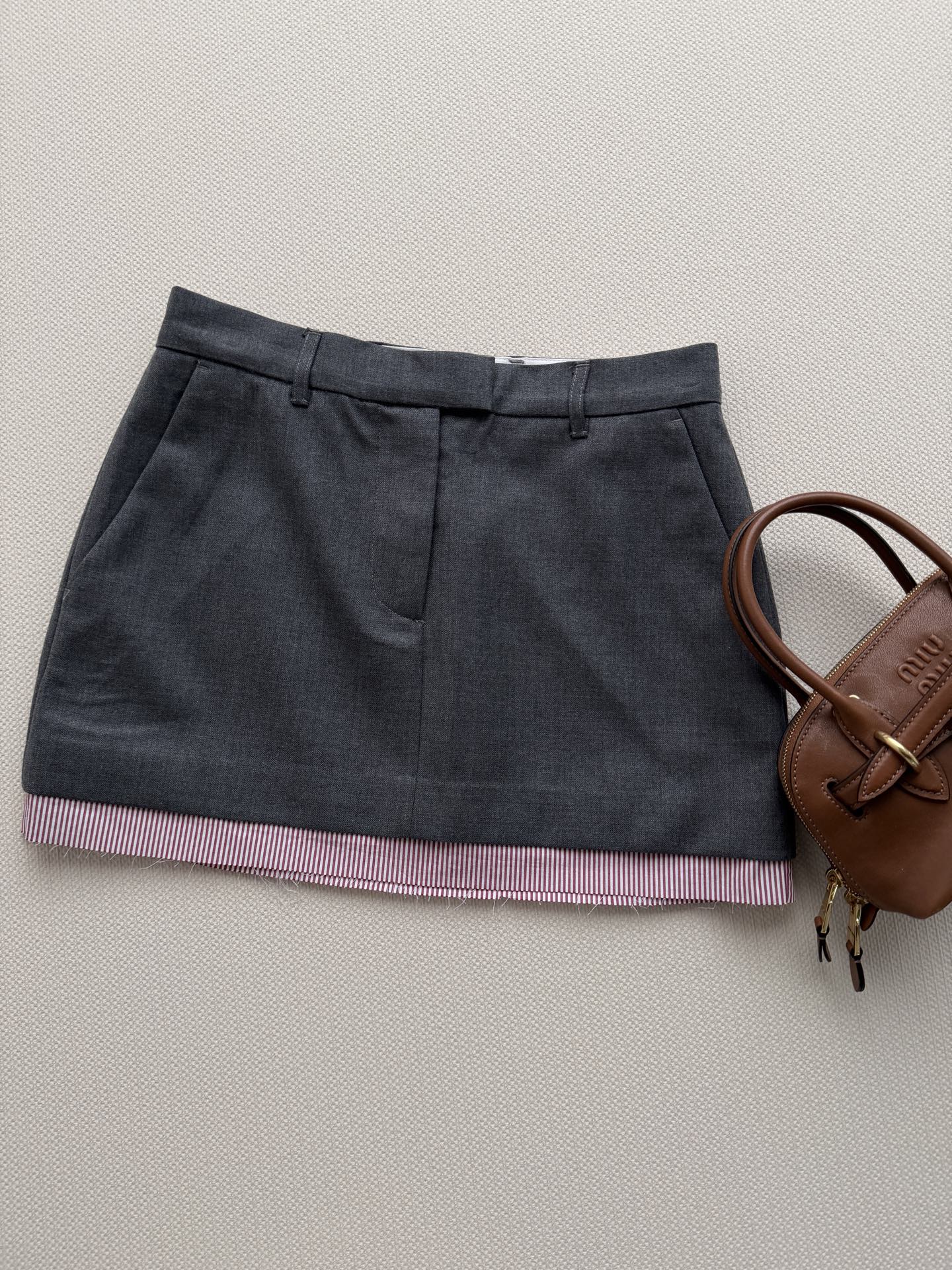 [TOP] Miu Miu Skirt - Gray - 711 Luxury