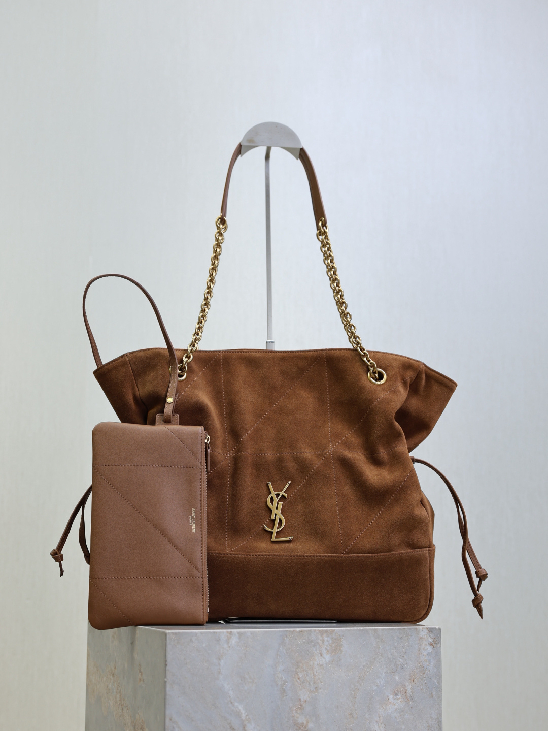 [TOP] Yves Saint Laurent YSL Jamie 4.3 POCHON Bag Suede Leather 35x35x10cm - Brown & GHW - 711 Luxury