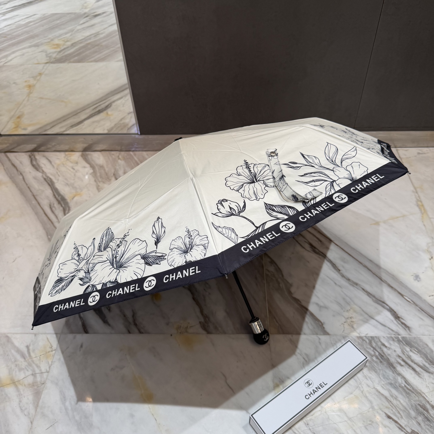 [TOP] CHANEL Umbrella - White - 711 Luxury