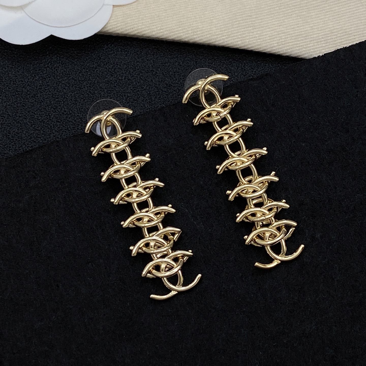[TOP] CHANEL Earrings - Gold - 711 Luxury