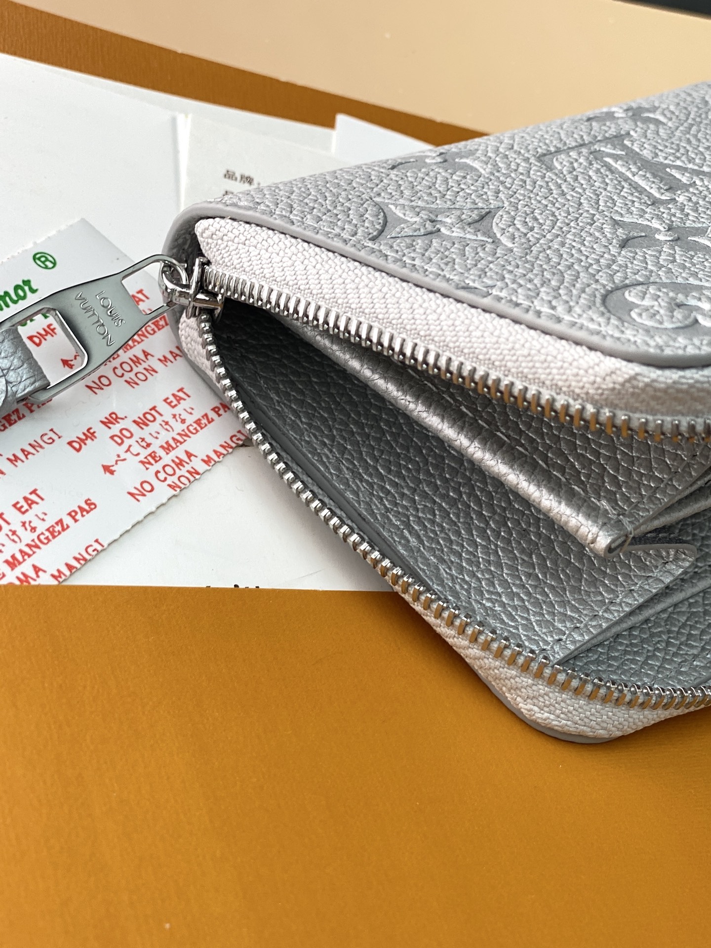 [TOP] Louis Vuitton LV Zippered Coin Purse 11x8x1cm - Pearl Silver