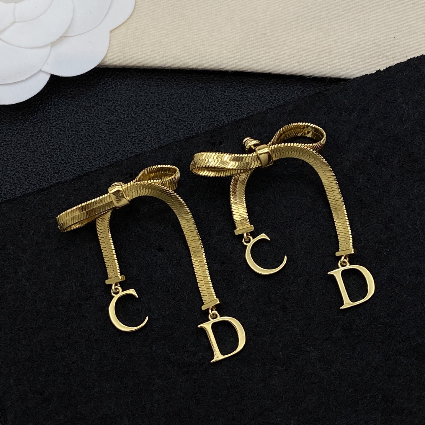[TOP] Christian Dior Earrings - 2 Color - 711 Luxury