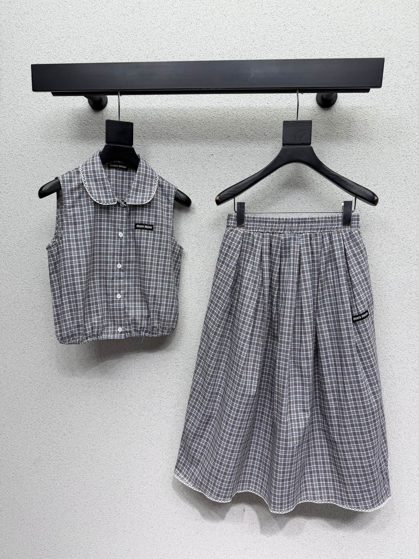 [TOP] Miu Miu Vest + Skirt - Gray - 711 Luxury