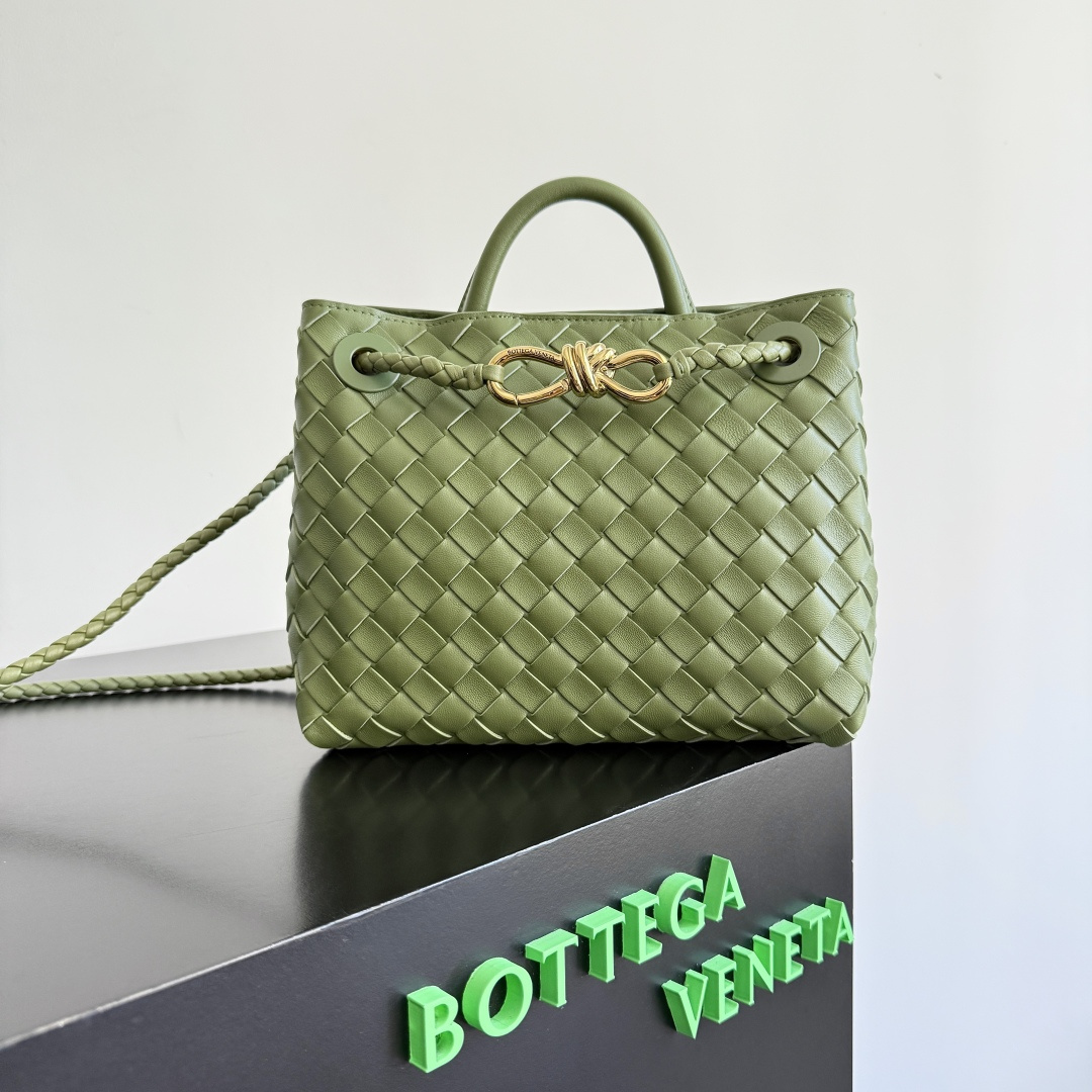 [TOP] Bottega Veneta BV Andiamo Bag Lambskin 25x22x10.5cm - Green - 711 Luxury