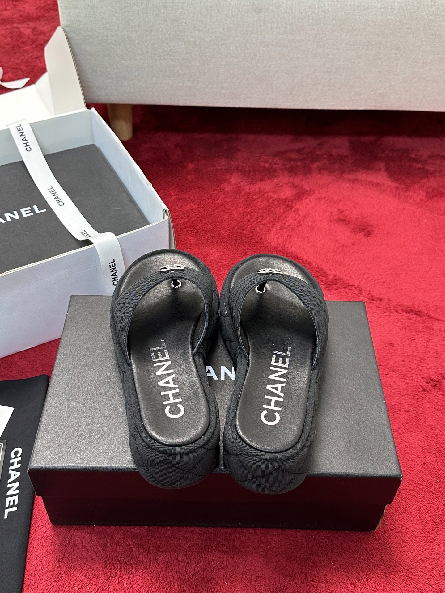 [TOP] CHANEL Sandals - Black