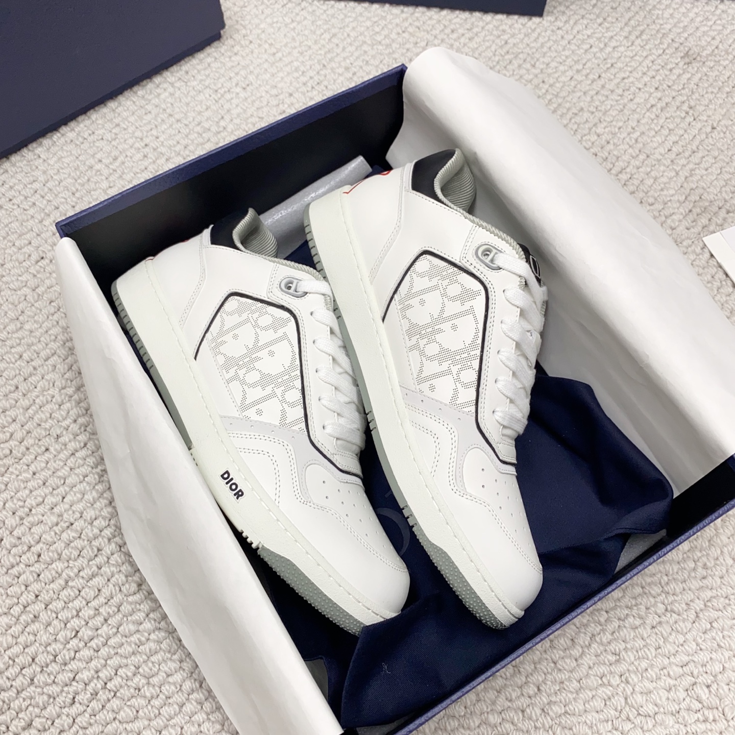 [TOP] Christian Dior  Men's Sneakers - White