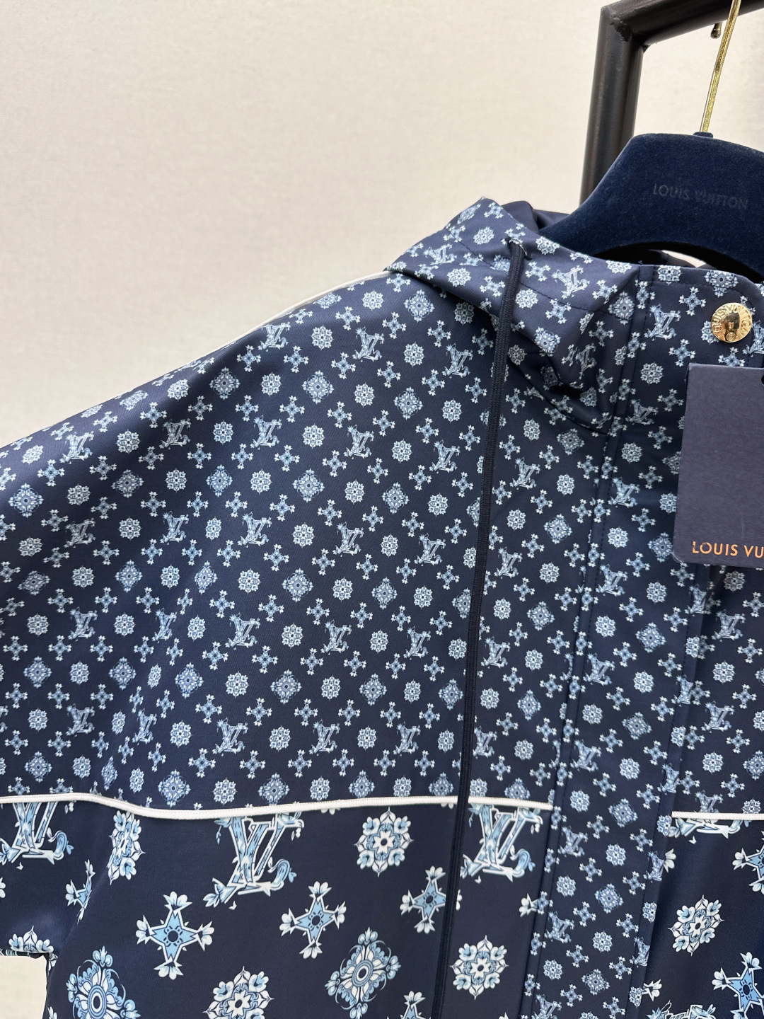 [TOP] Louis Vuitton LV Hooded Zip-Up Monogram Trench Coat - Navy Blue