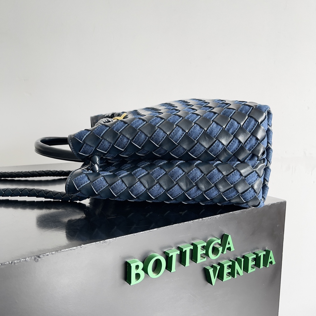 [TOP] Bottega Veneta BV Andiamo Bags Woven Handbags Lambskin 32x24x12 cm - Blue - 711 Luxury
