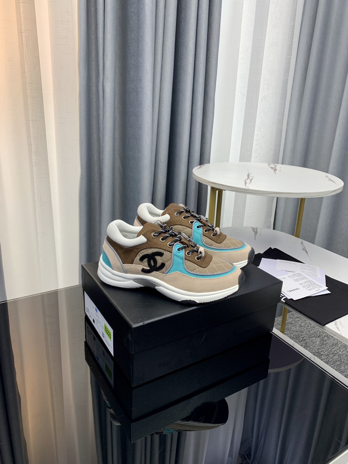 [TOP] CHANEL Sneakers - Brown
