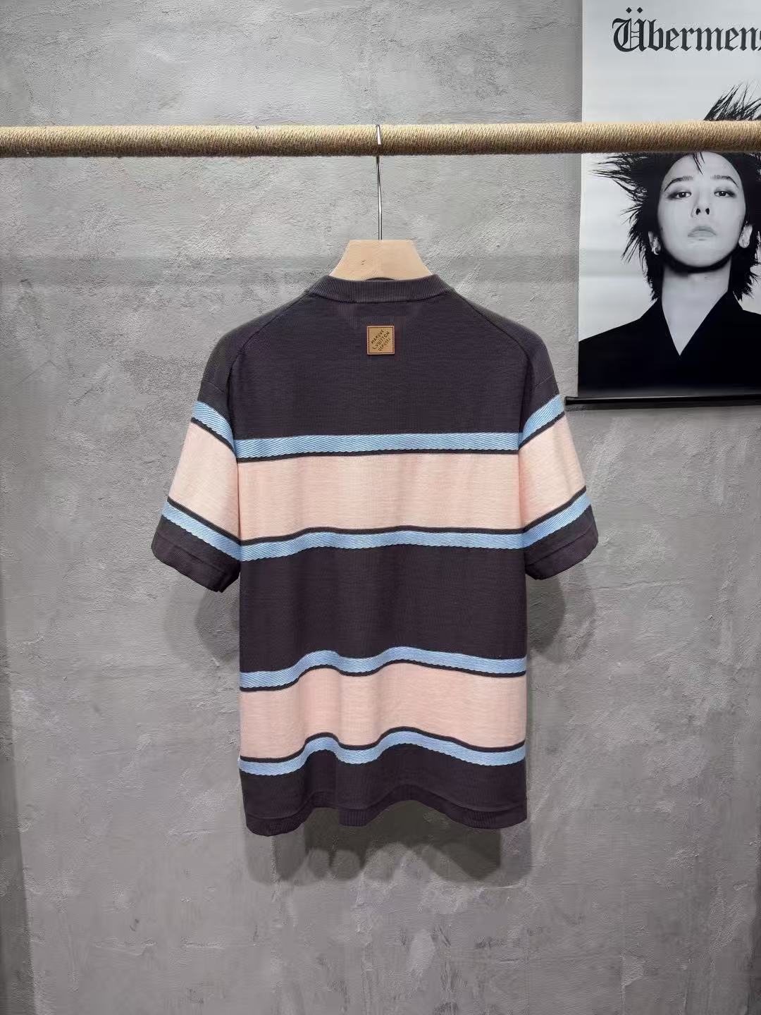 [TOP] Louis Vuitton LV Men's Short-sleeve T-shirt - Pink - 711 Luxury
