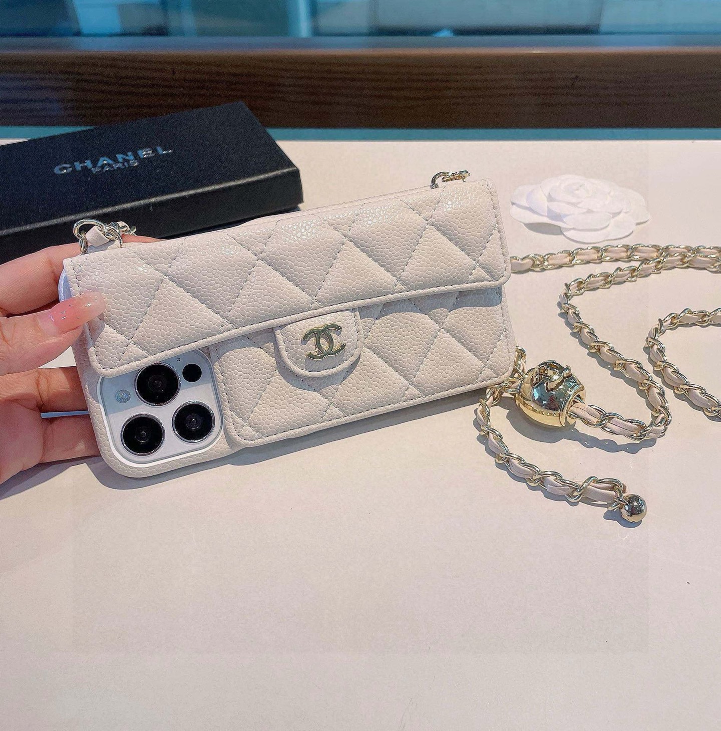 [TOP] CHANEL Phone Case - White - 711 Luxury