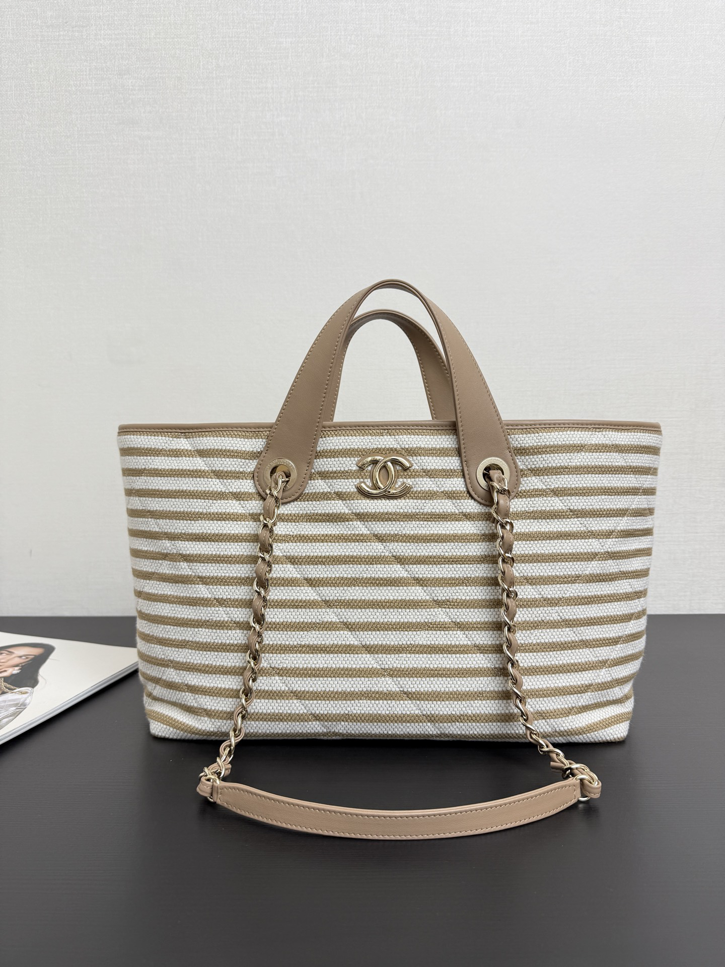 [TOP] CHANEL Beach Shopping Bag 46x25x13cm - Khaki