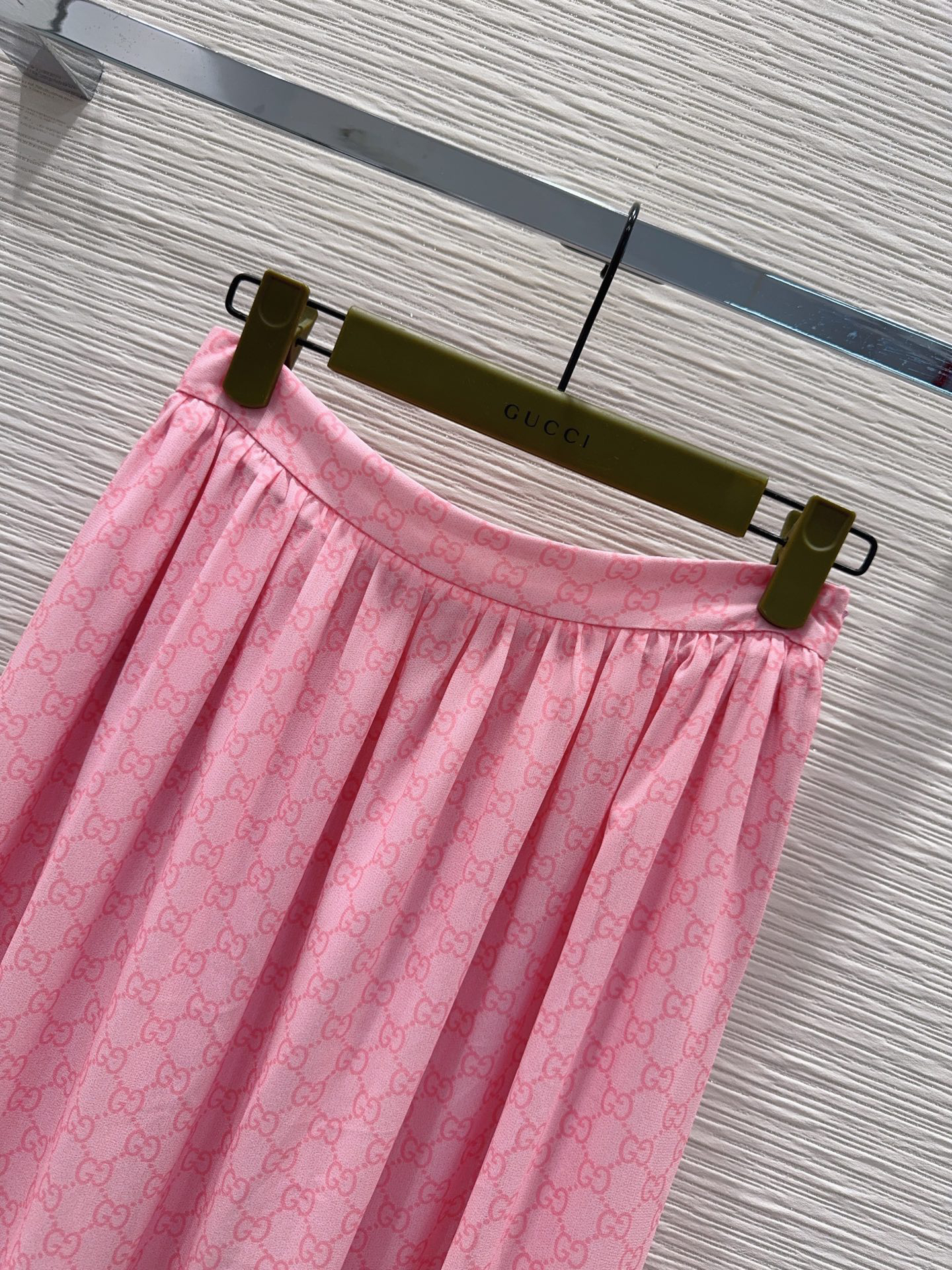 [TOP] GUCCI Shirt + Skirt Set - Pink