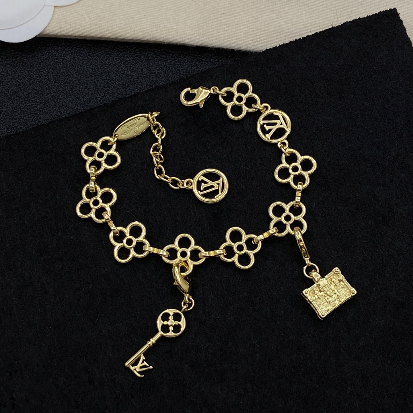 [TOP] Louis Vuitton LV Bracelet - 2 Color - 711 Luxury