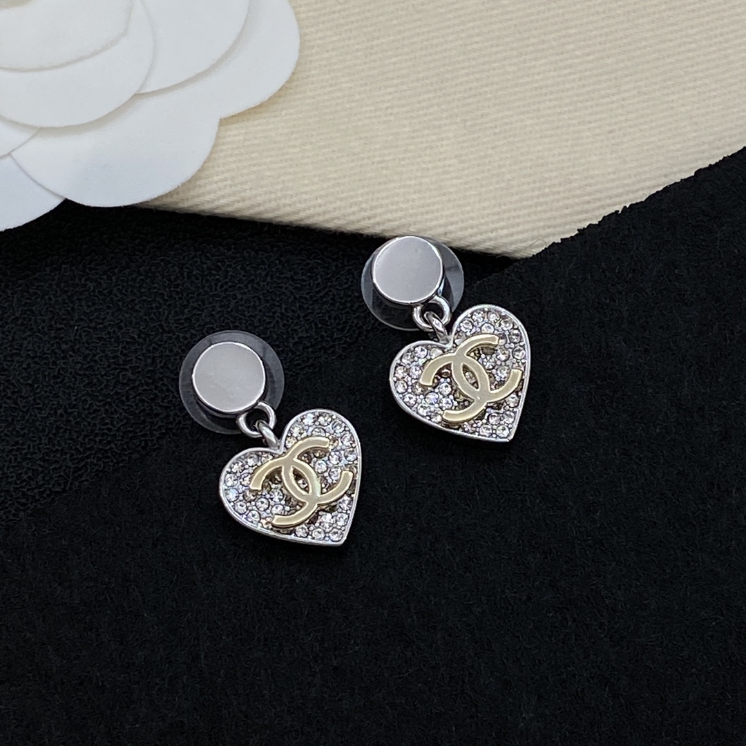 [TOP] CHANEL Earrings - Silver - 711 Luxury