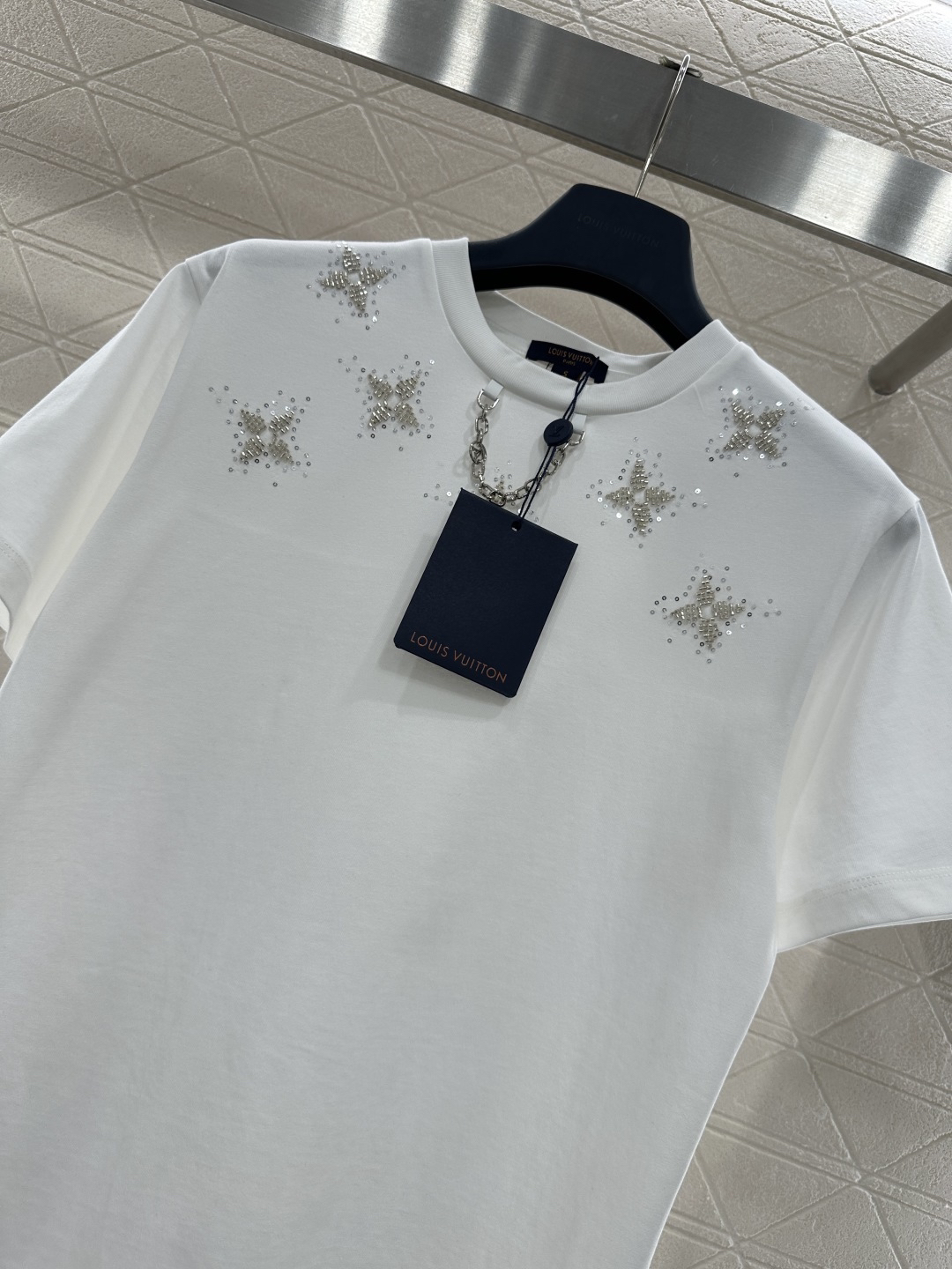 [TOP] Louis Vuitton LV Short-Sleeve T-Shirt - White