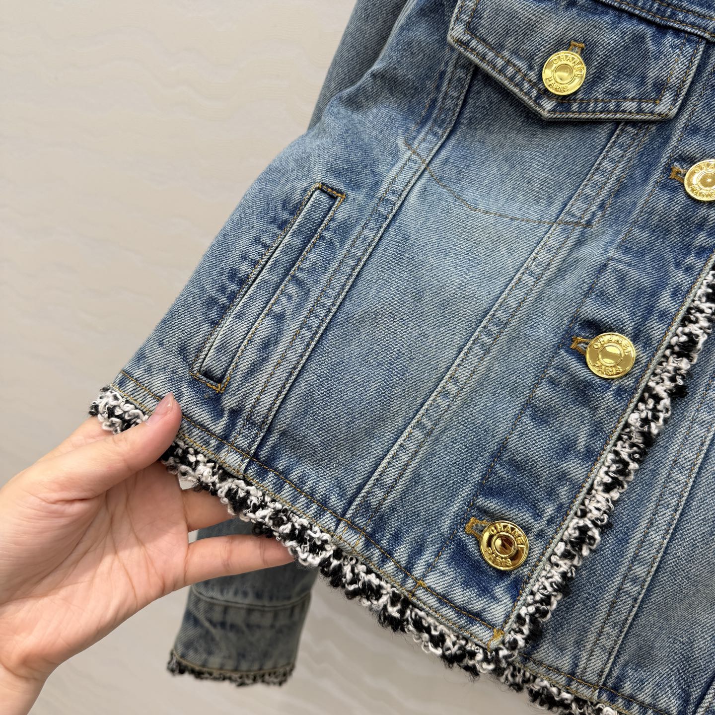 [TOP] CHANEL  Denim Jacket - Blue