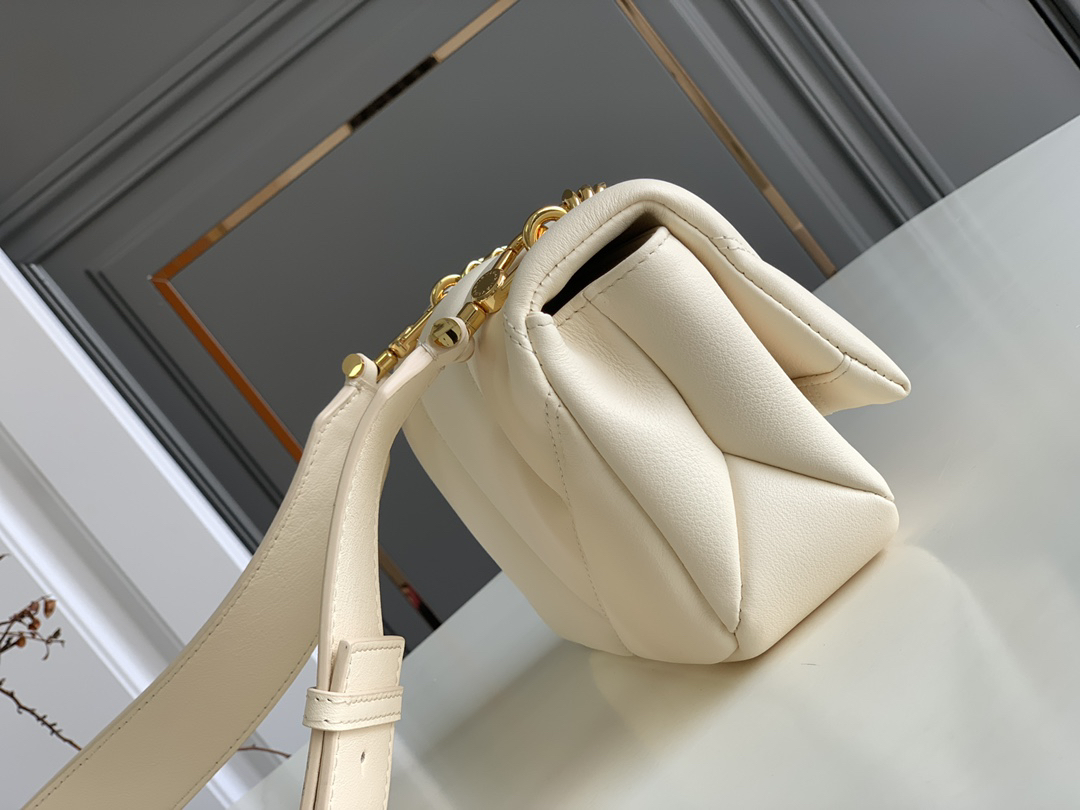 [TOP] BVLGARI Serpenti Cabochon Bag Calfskin 18x12x8cm - White - 711 Luxury