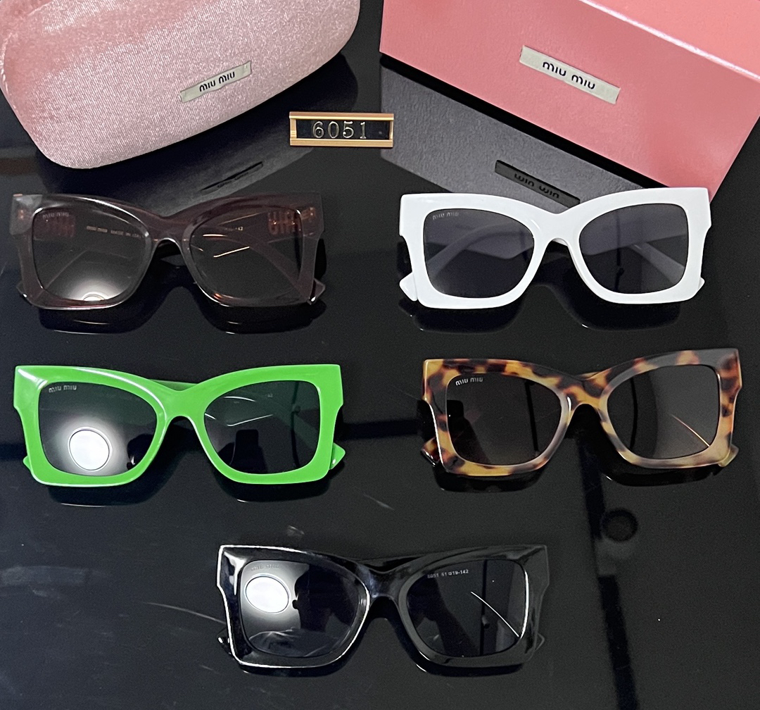 [TOP] Miu Miu Sunglasses - 5 Colors - 711 Luxury