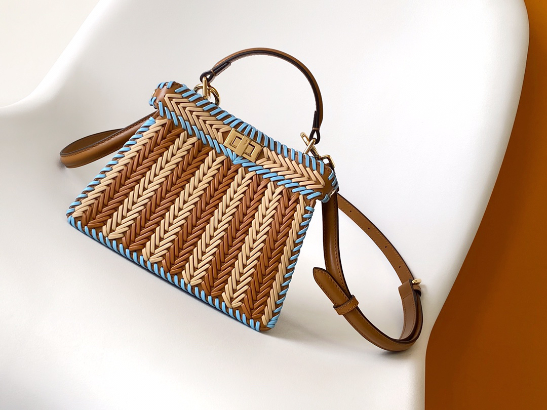 [TOP] FENDI Peekaboo ISeeU Bag 20x11x15.5cm - Brown and Blue - 711 Luxury