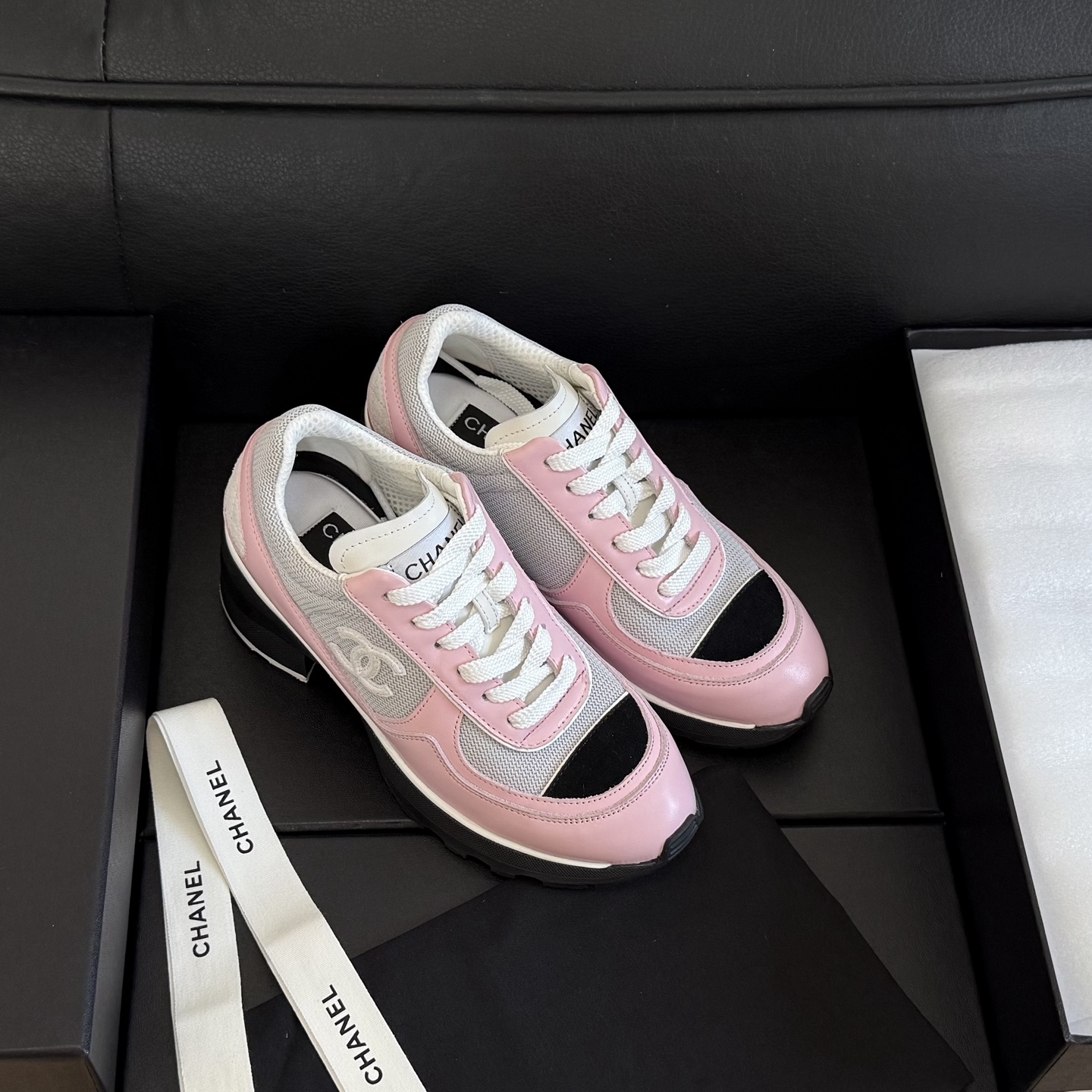 [TOP] CHANEL Sneakers - Pink - 711 Luxury