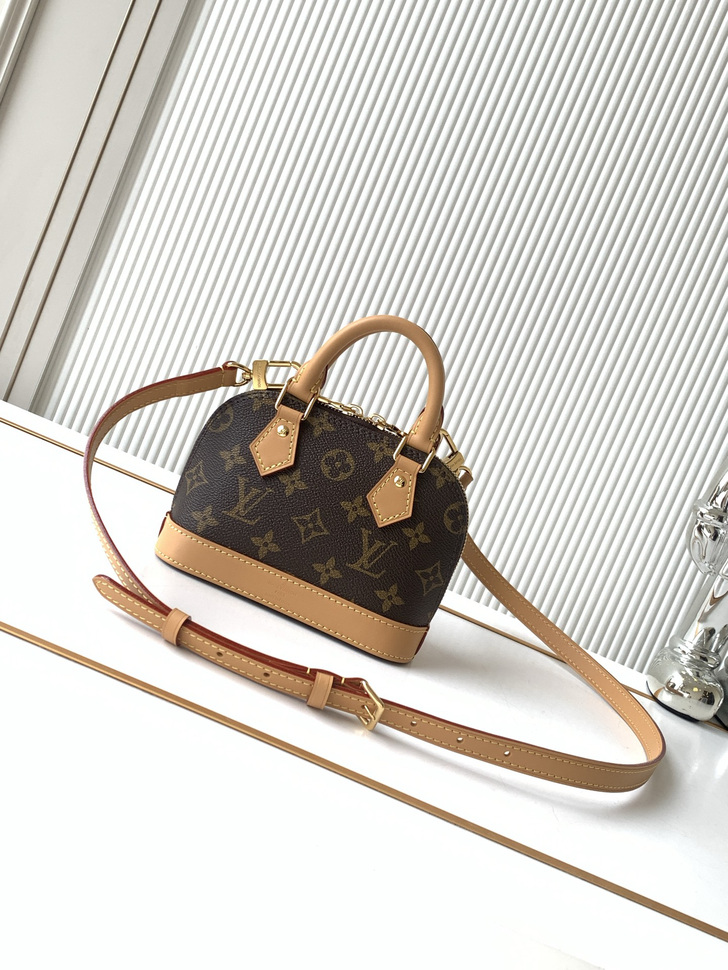 [TOP] Louis Vuitton LV  New launch Nano Alma Bag 18 x 12 x 8 cm - Brown - 711 Luxury