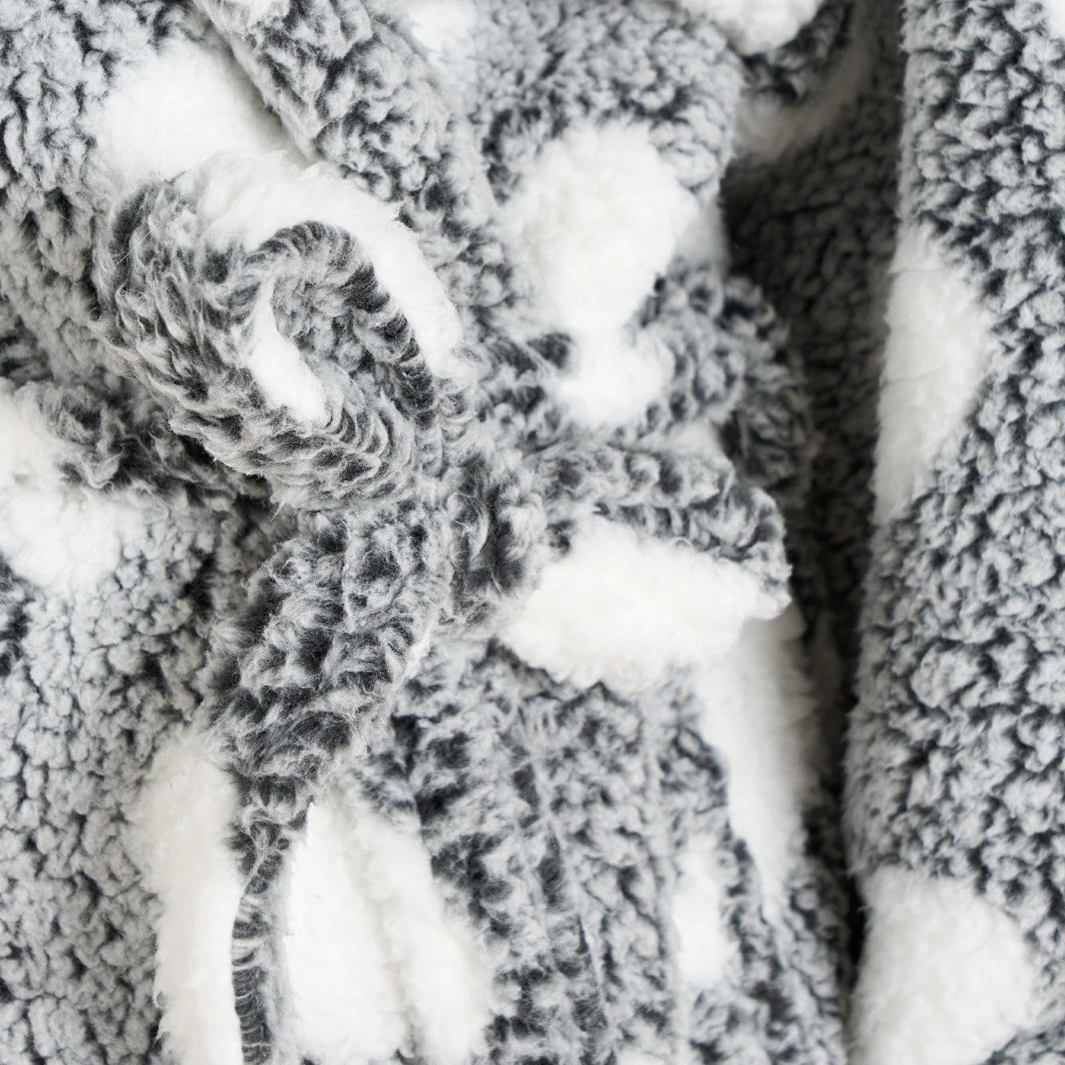 OHS Heart Print Teddy Marl Dressing Gown, Adults - Black