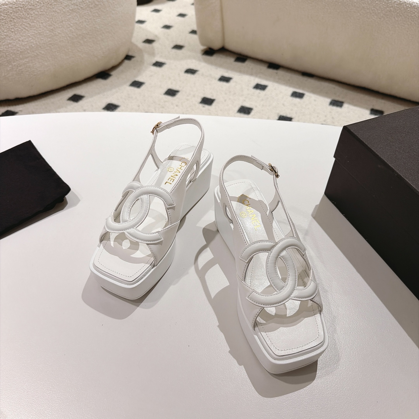 [TOP] CHANEL 7cm Thick Platform Wedge Sandals - White - 711 Luxury