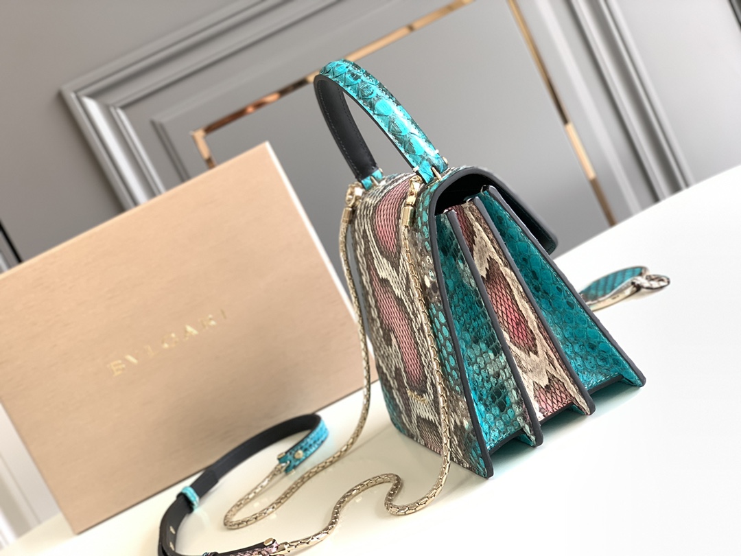 [TOP] BVLGARI Serpenti Forever Bag Python Skin 18x15x9.5cm - Blue/Gray - 711 Luxury