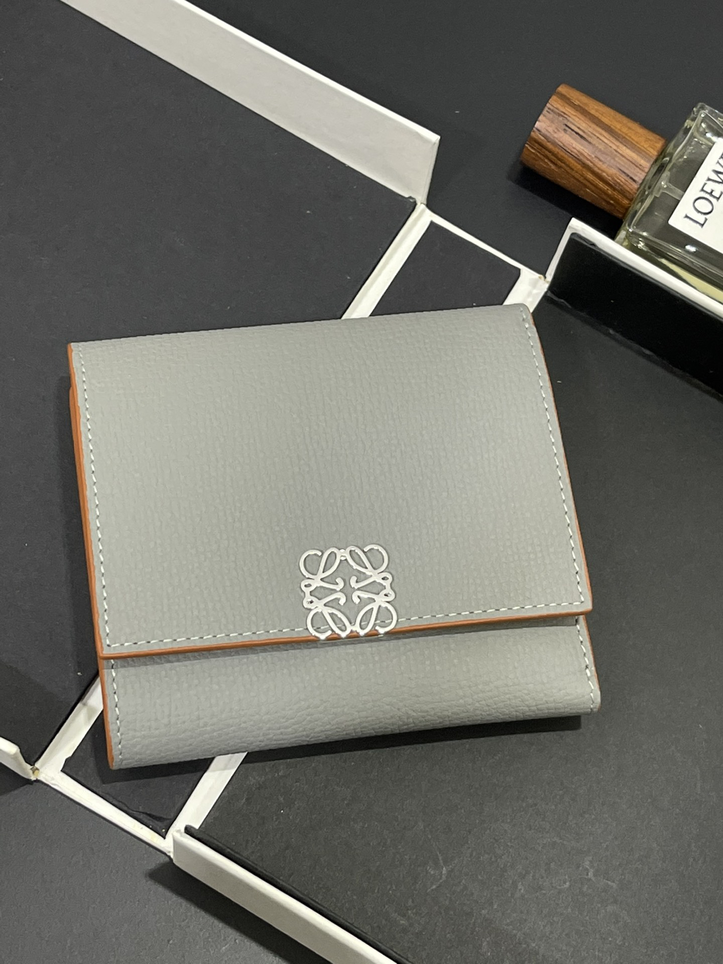 [TOP] LOEWE Wallet 10*11 cm - Grey