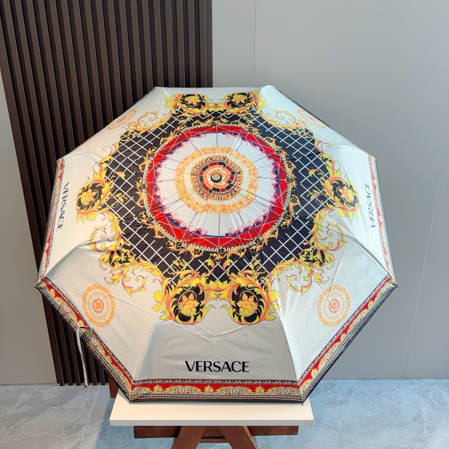 [TOP] VERSACE Umbrella - White - 711 Luxury