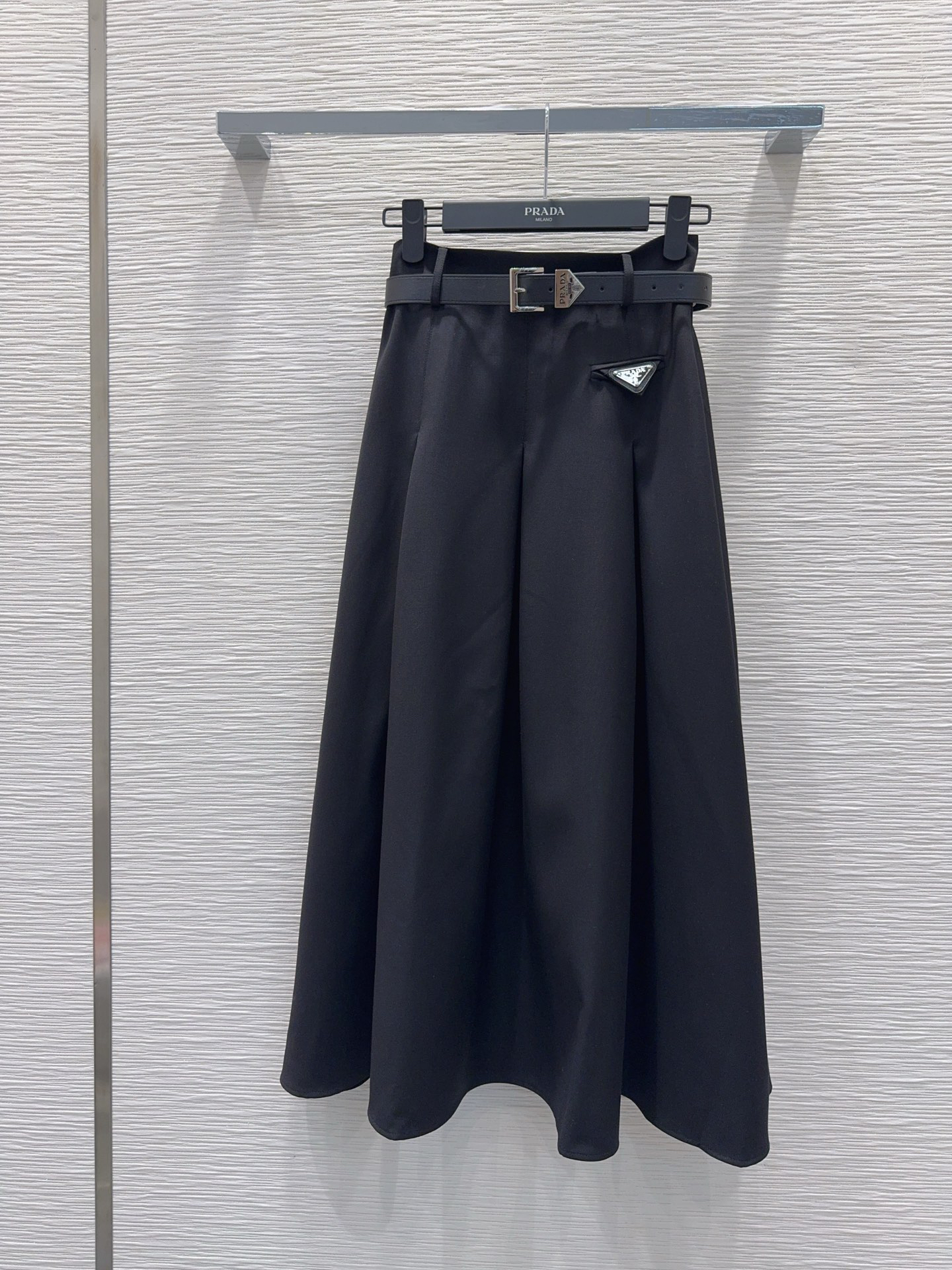 [TOP] PRADA Skirt - Black