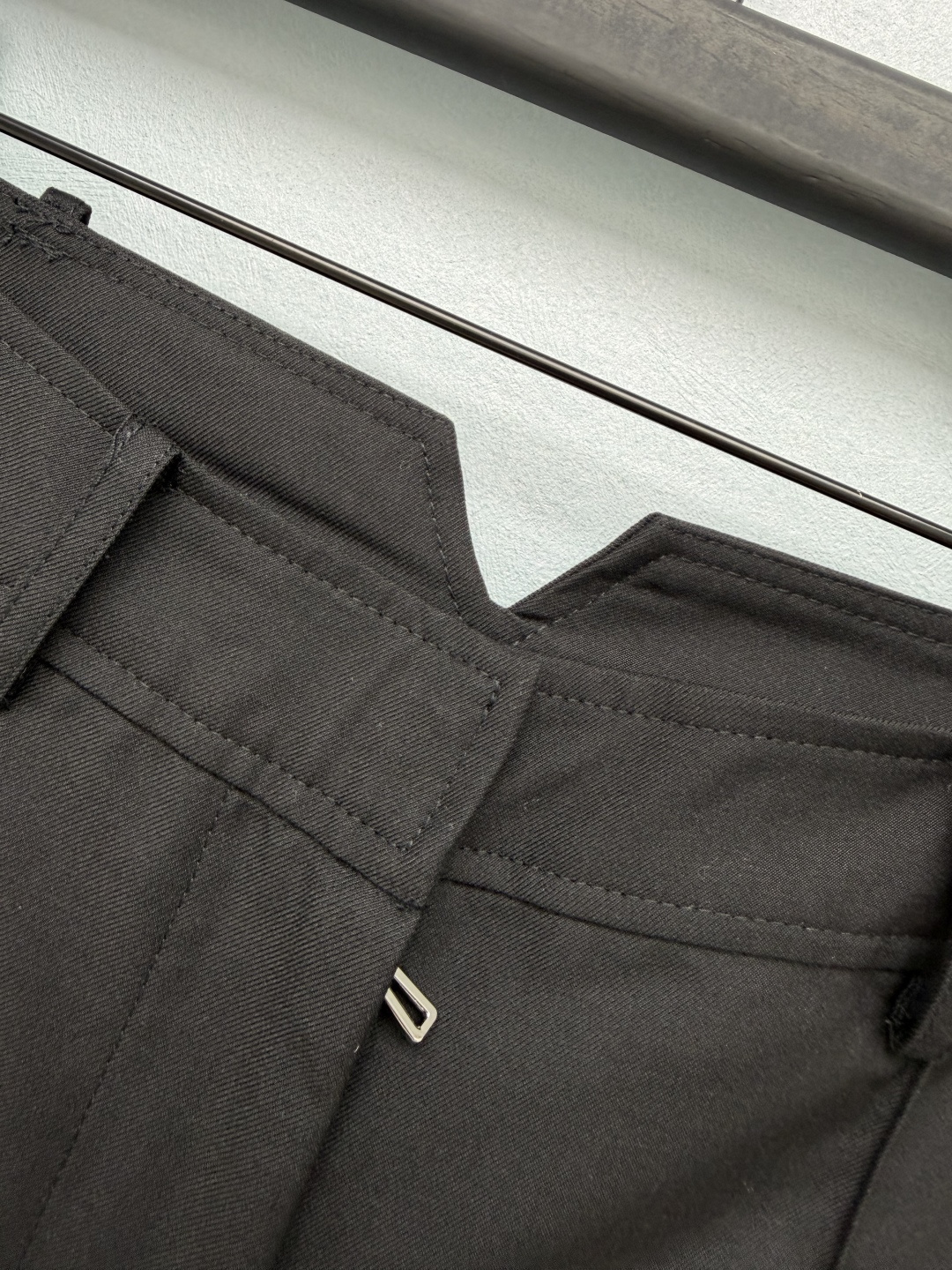 [TOP] HERMES Shorts - Black - 711 Luxury