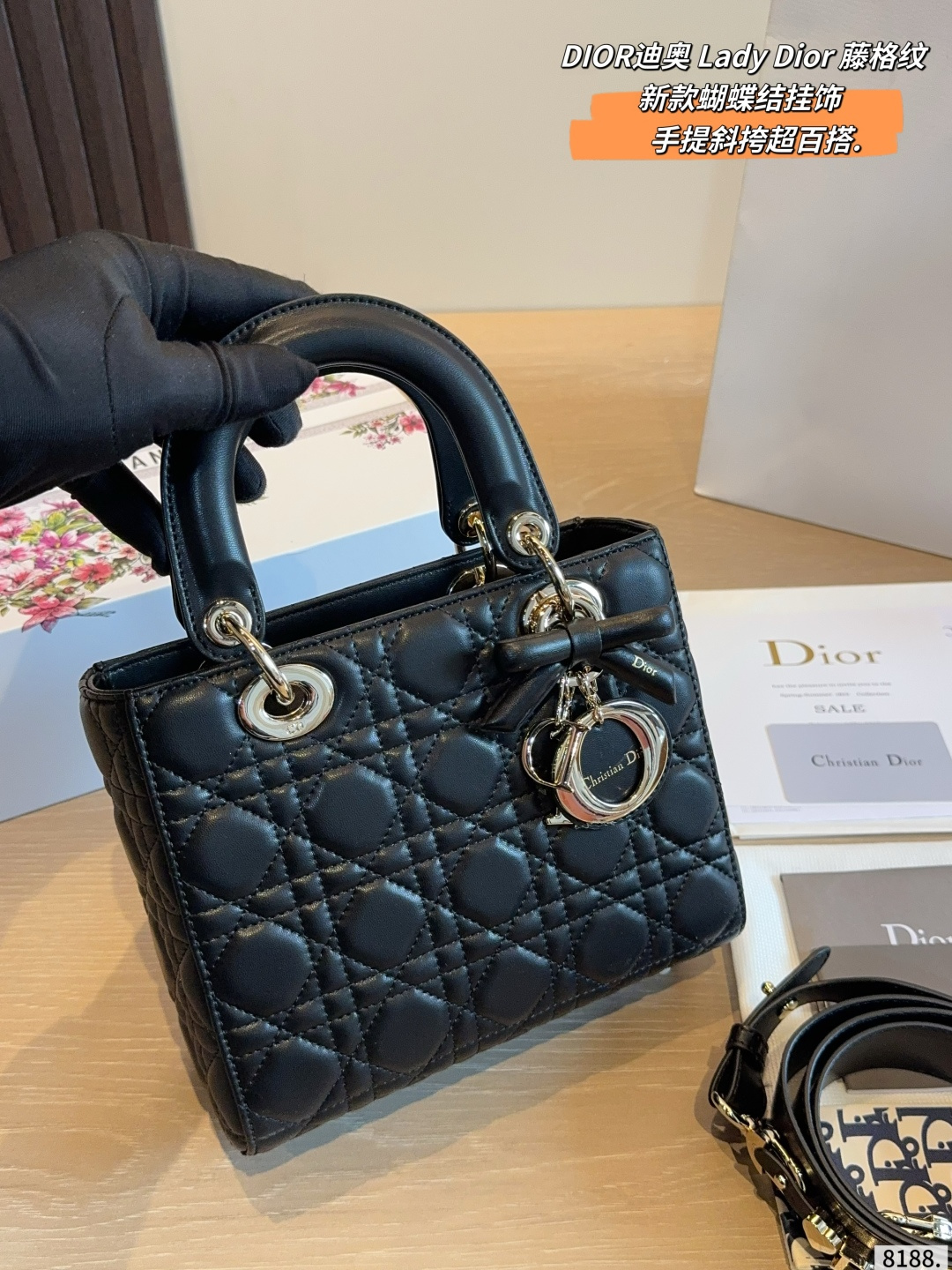Dior Lady D-joy Quilted Leather Handbag with Detachable Strap (Replica)